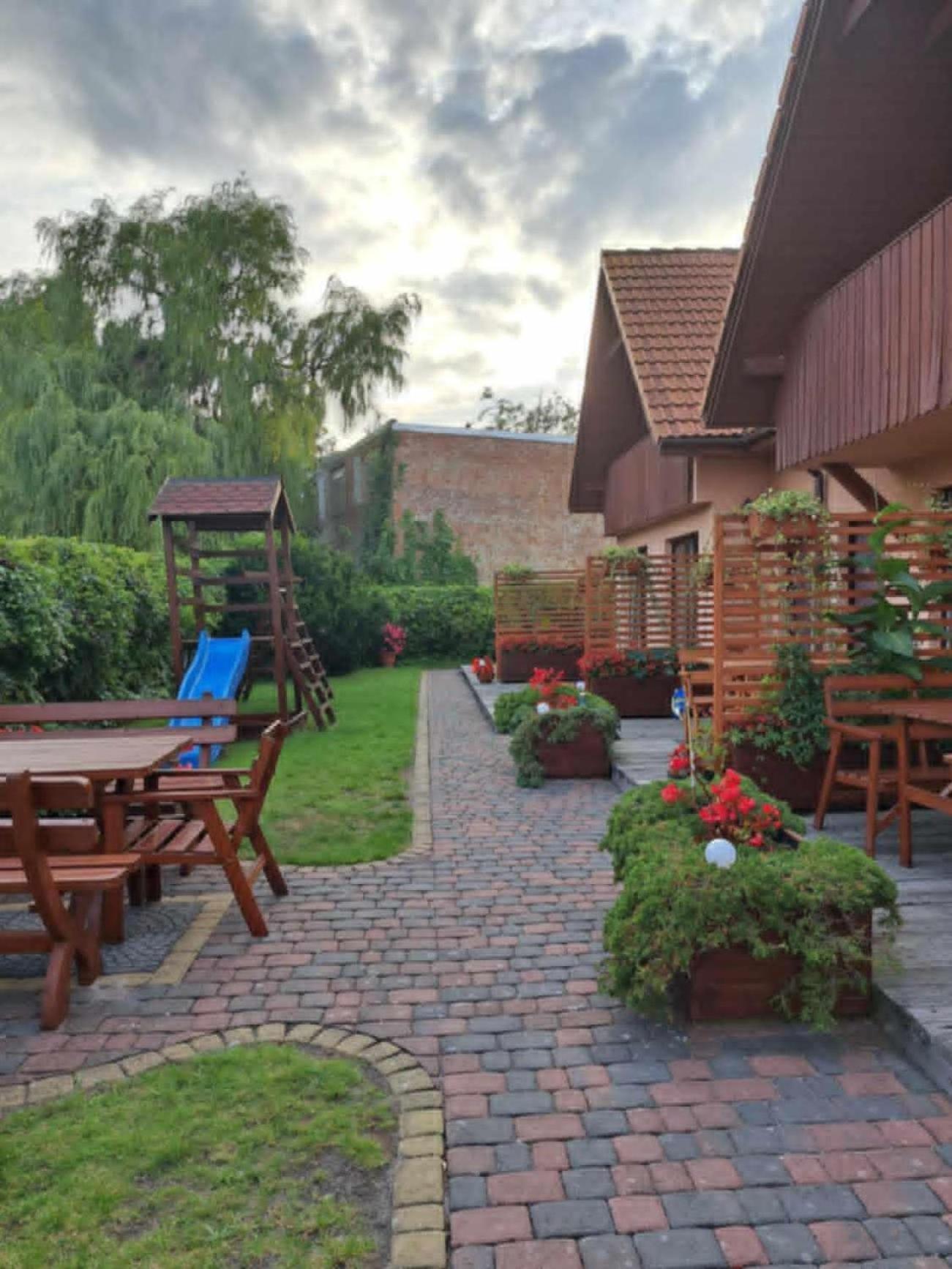 Rest Hotel Dziwnów Exterior foto